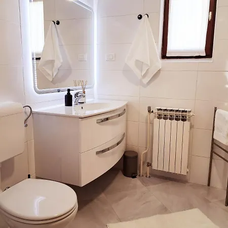 Semesterbostad House Casa Maria